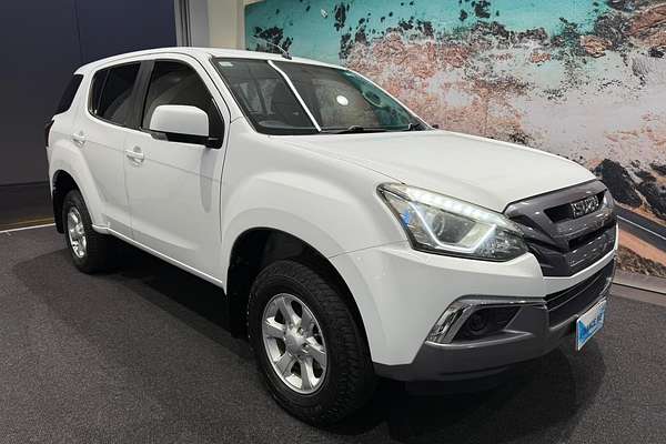 2018 Isuzu MU-X LS-M