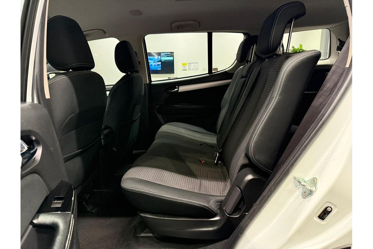 2018 Isuzu MU-X LS-M