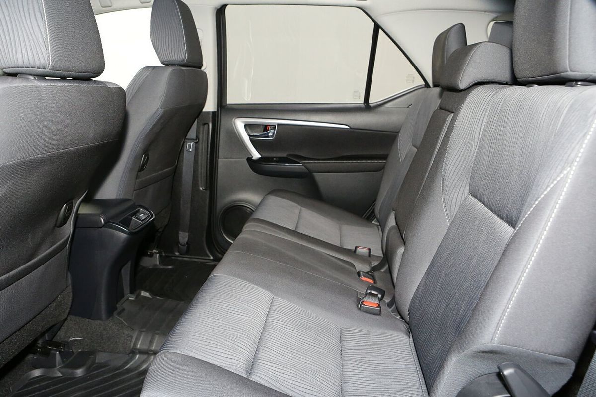 2024 Toyota Fortuner GXL GUN156R