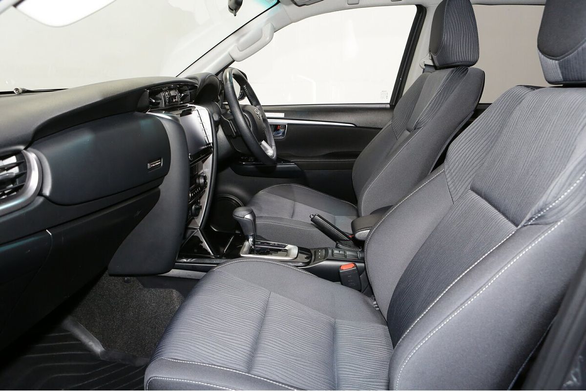 2024 Toyota Fortuner GXL GUN156R