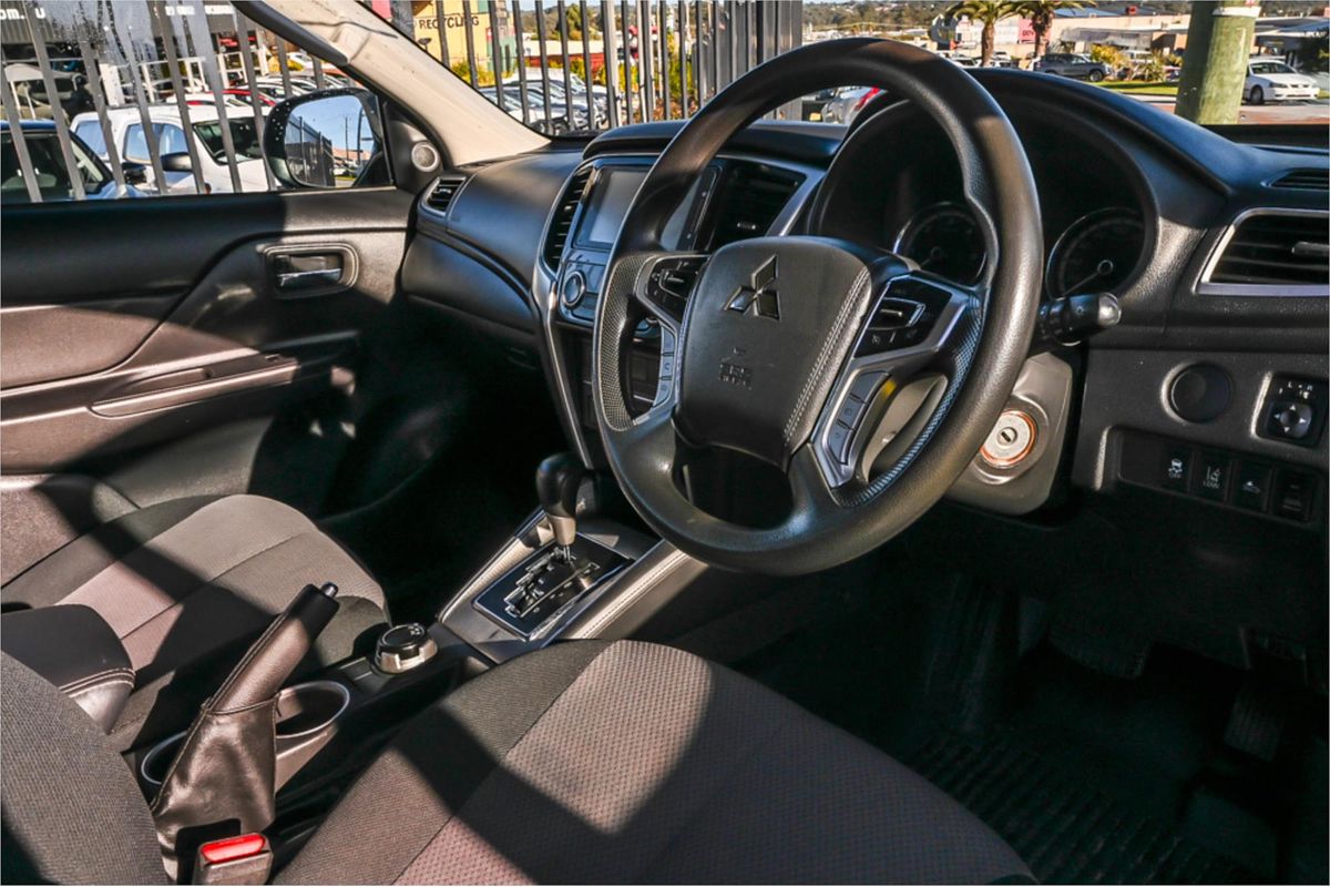 2021 Mitsubishi Triton GLX+ MR 4X4