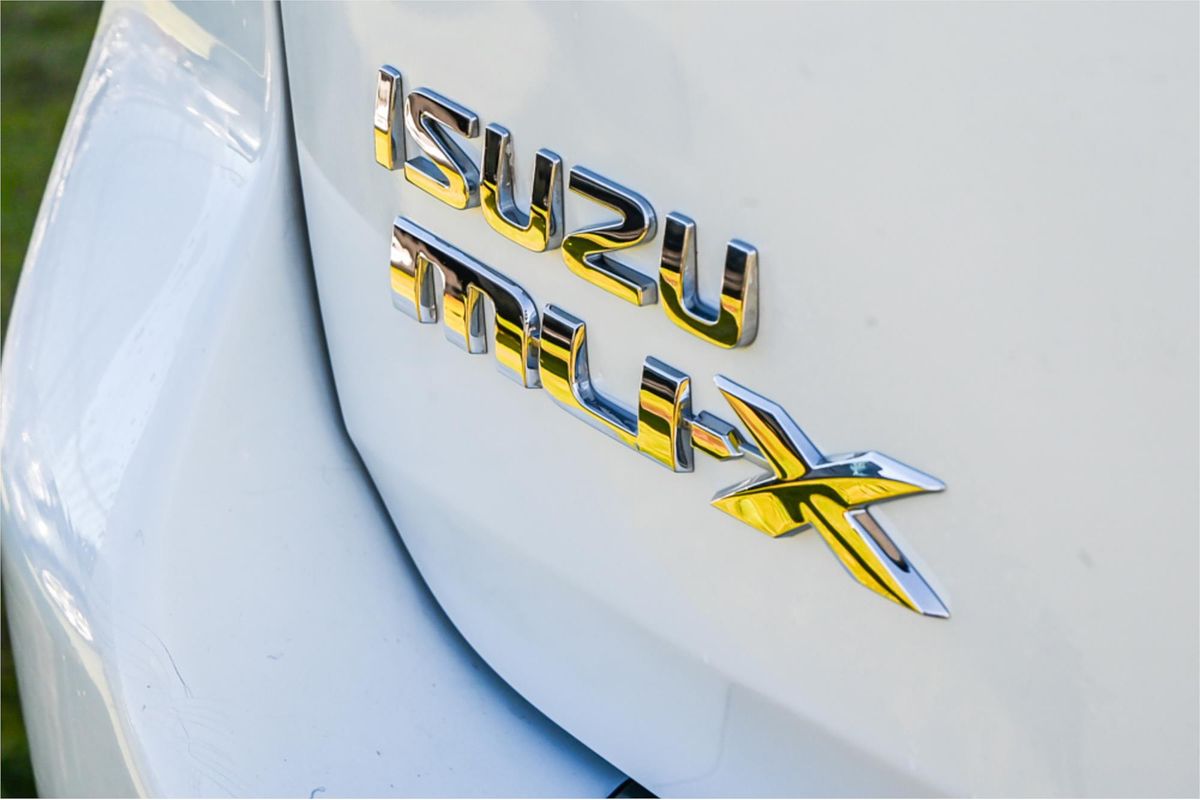 2016 Isuzu MU-X LS-T