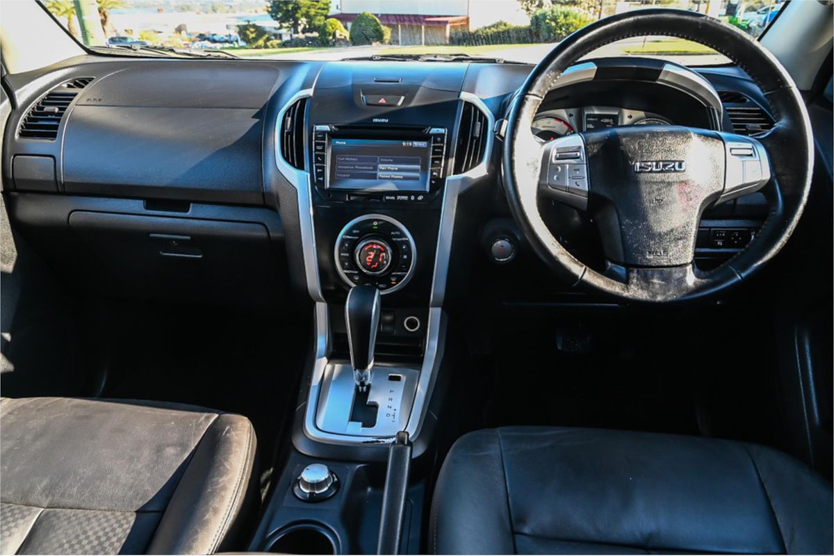 2016 Isuzu MU-X LS-T