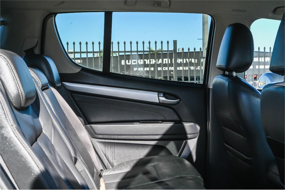 2016 Isuzu MU-X LS-T