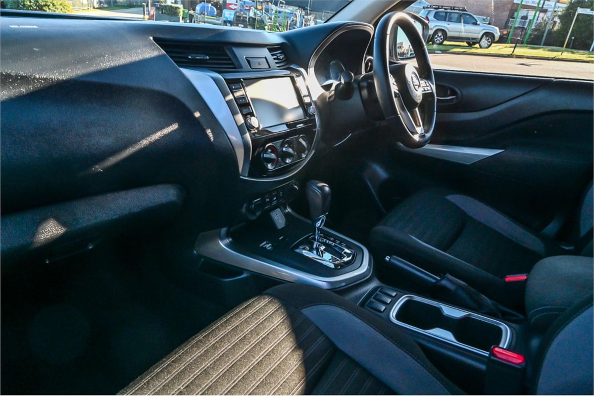 2021 Nissan Navara ST D23 4X4