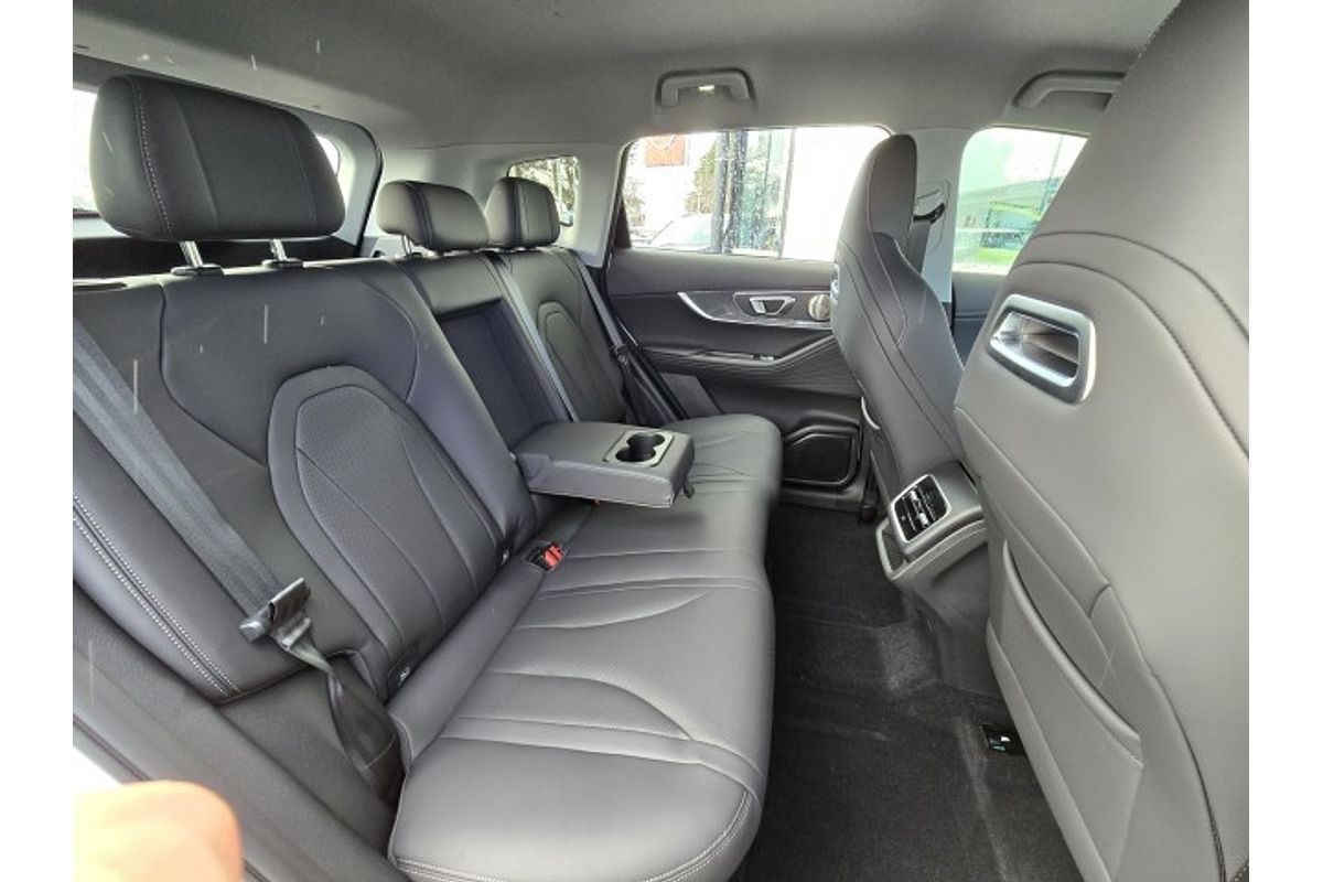 2025 Chery Tiggo 7 Pro URBAN PHEV/4AT