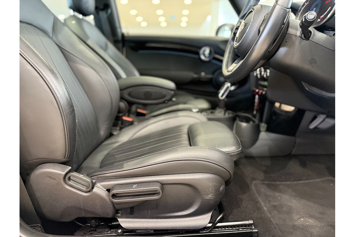 2021 MINI Hatch John Cooper Works Classic F56 LCI