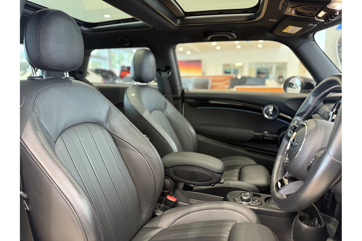 2021 MINI Hatch John Cooper Works Classic F56 LCI