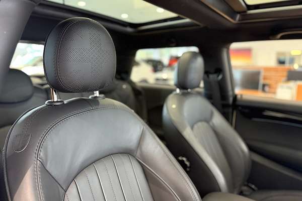 2021 MINI Hatch John Cooper Works Classic F56 LCI