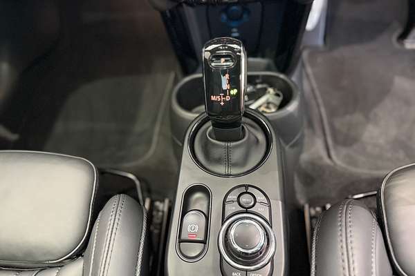 2021 MINI Hatch John Cooper Works Classic F56 LCI