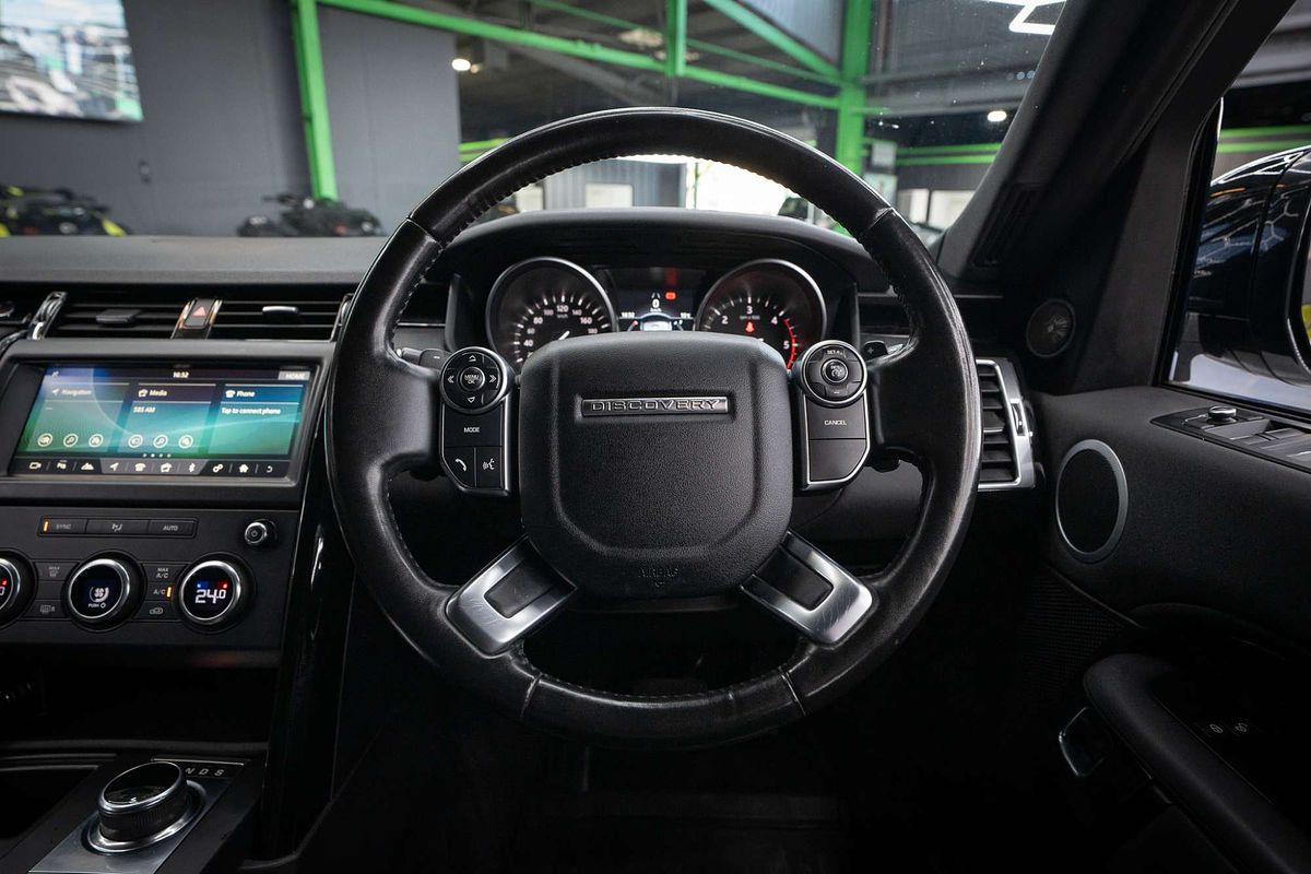 2018 Land Rover Discovery SD4 SE Series 5