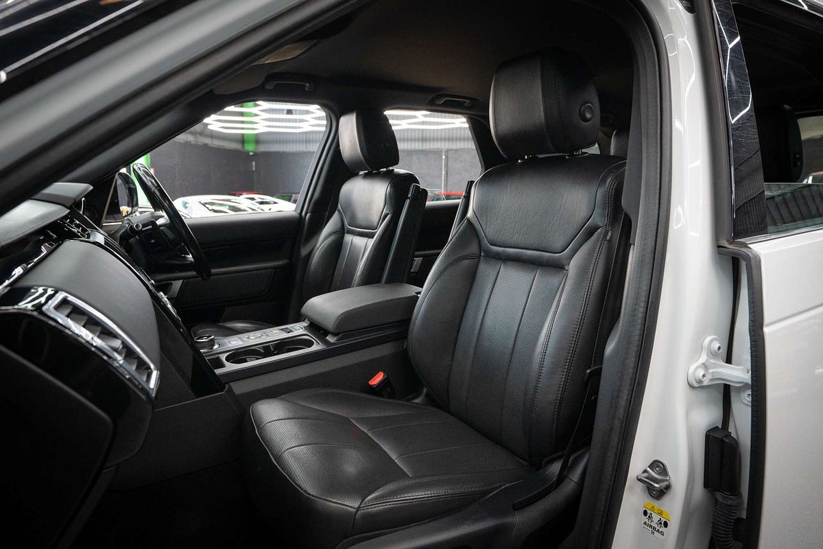 2018 Land Rover Discovery SD4 SE Series 5