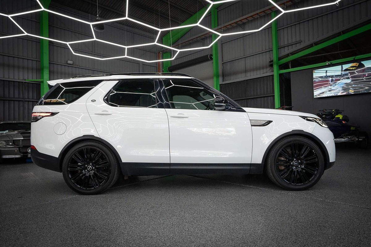 2018 Land Rover Discovery SD4 SE Series 5