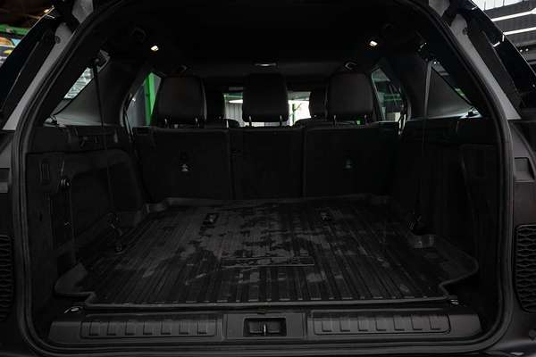 2018 Land Rover Discovery SD4 SE Series 5