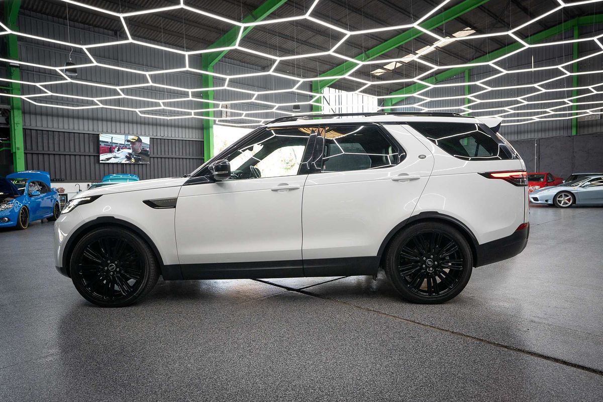 2018 Land Rover Discovery SD4 SE Series 5