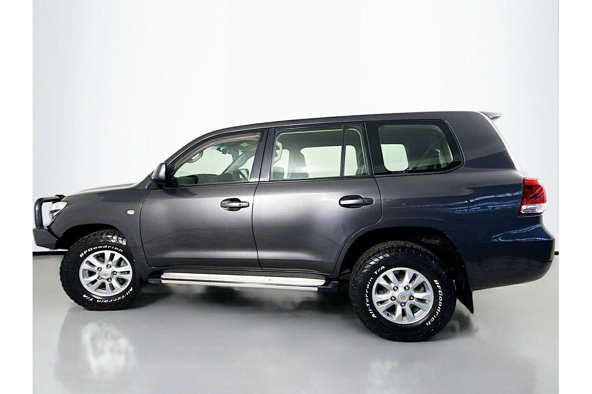 2011 Toyota Landcruiser GXL VDJ200R
