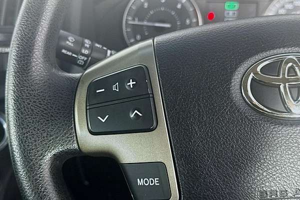 2011 Toyota Landcruiser GXL VDJ200R