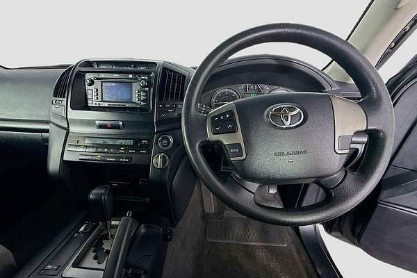 2011 Toyota Landcruiser GXL VDJ200R