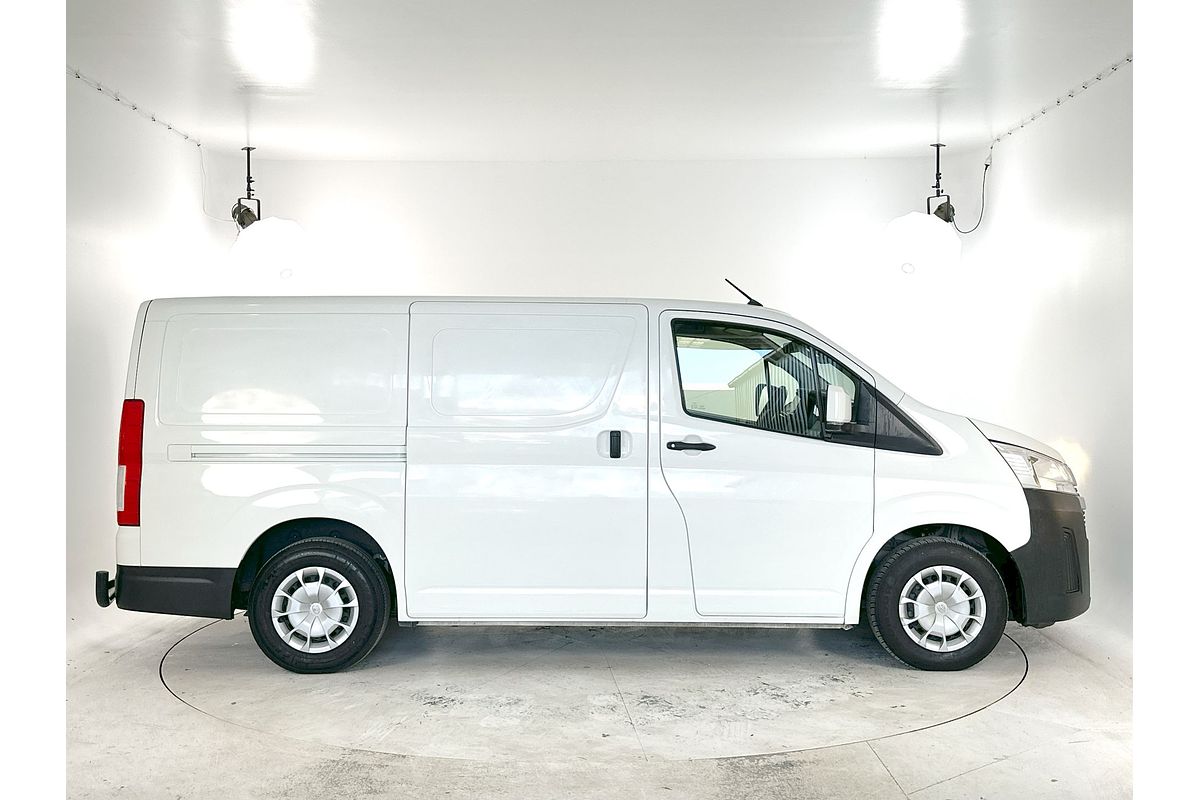 2021 Toyota Hiace GDH300R
