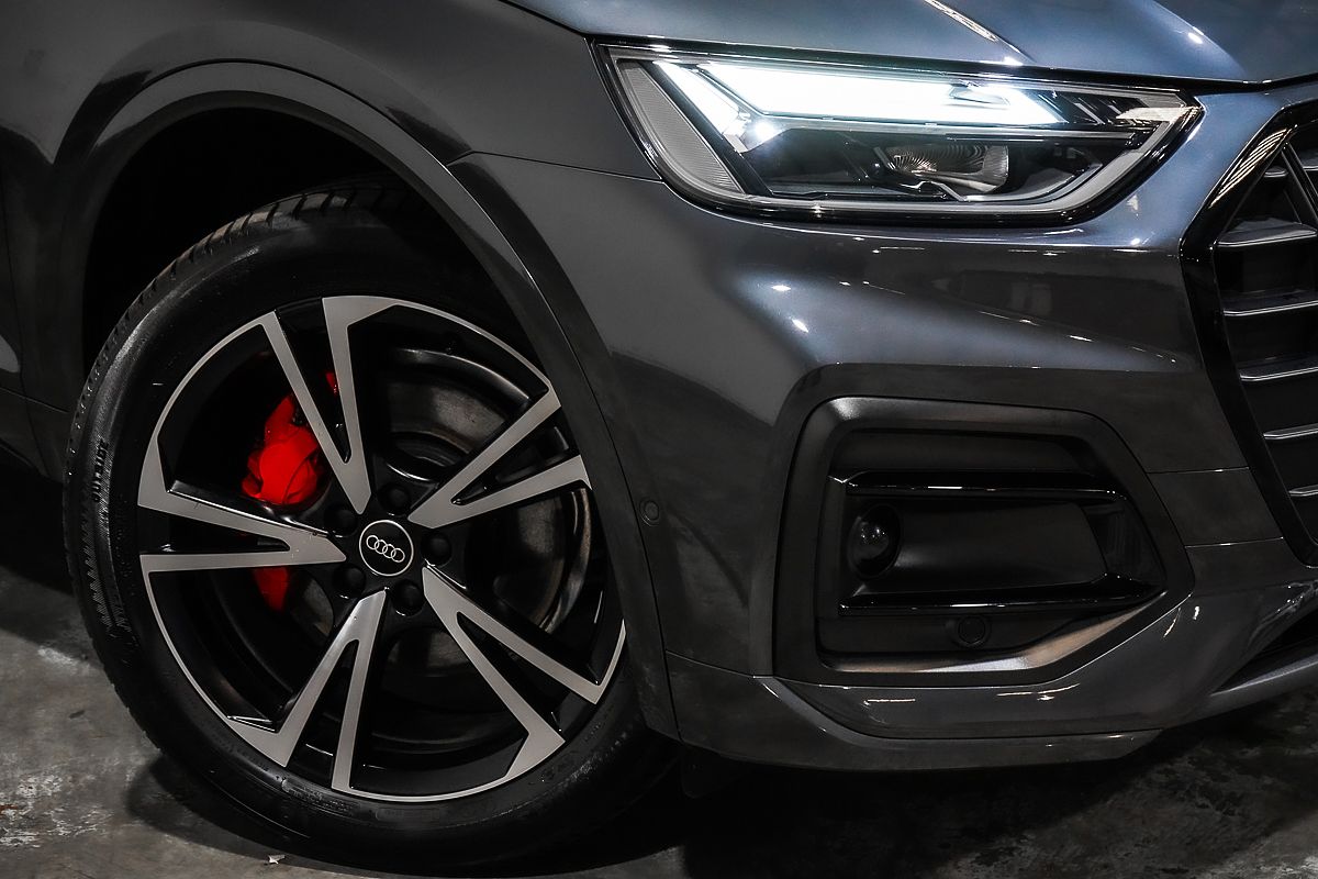 2023 Audi Q5 45 TFSI Dynamic Black FY