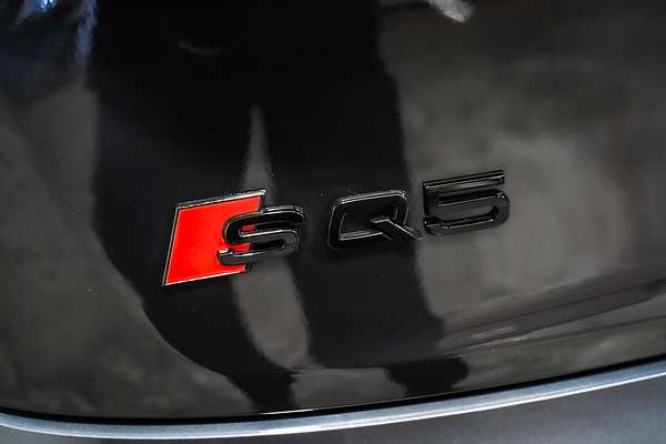 2023 Audi Q5 45 TFSI Dynamic Black FY