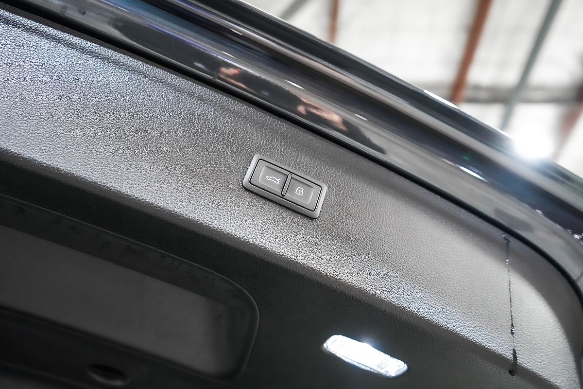 2023 Audi Q5 45 TFSI Dynamic Black FY