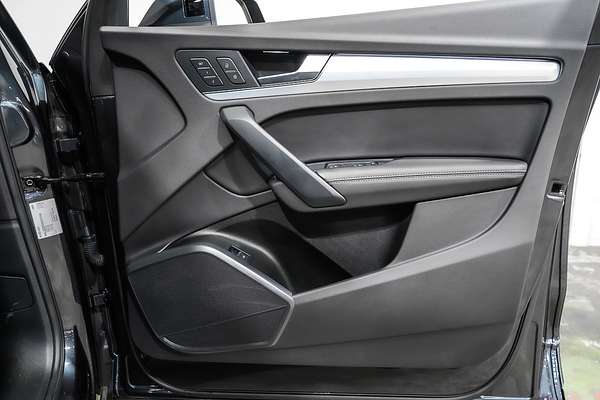 2023 Audi Q5 45 TFSI Dynamic Black FY