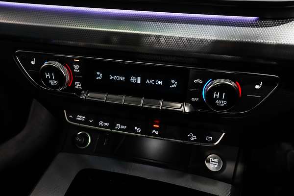 2023 Audi Q5 45 TFSI Dynamic Black FY