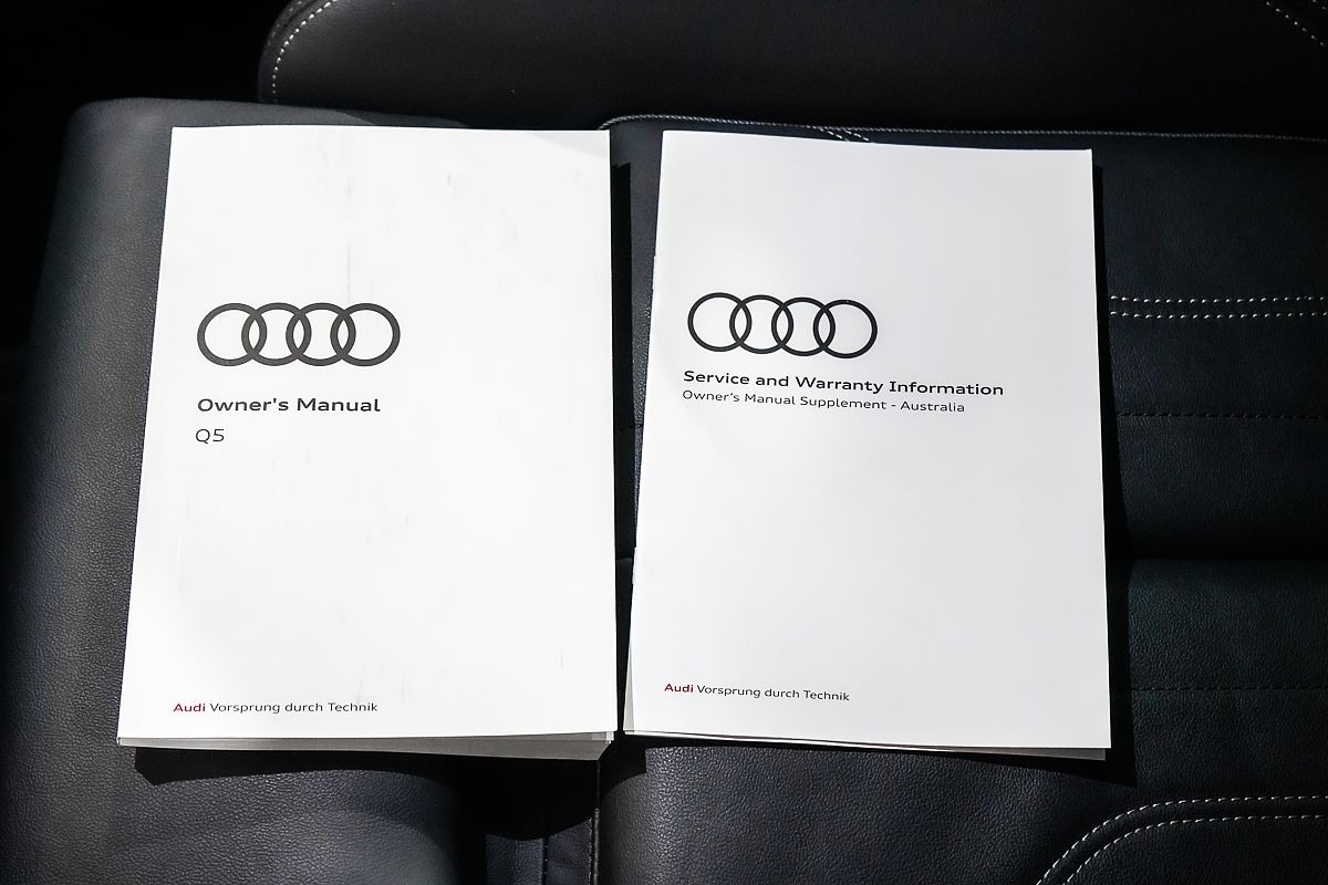2023 Audi Q5 45 TFSI Dynamic Black FY
