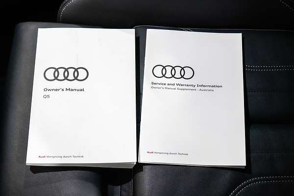 2023 Audi Q5 45 TFSI Dynamic Black FY