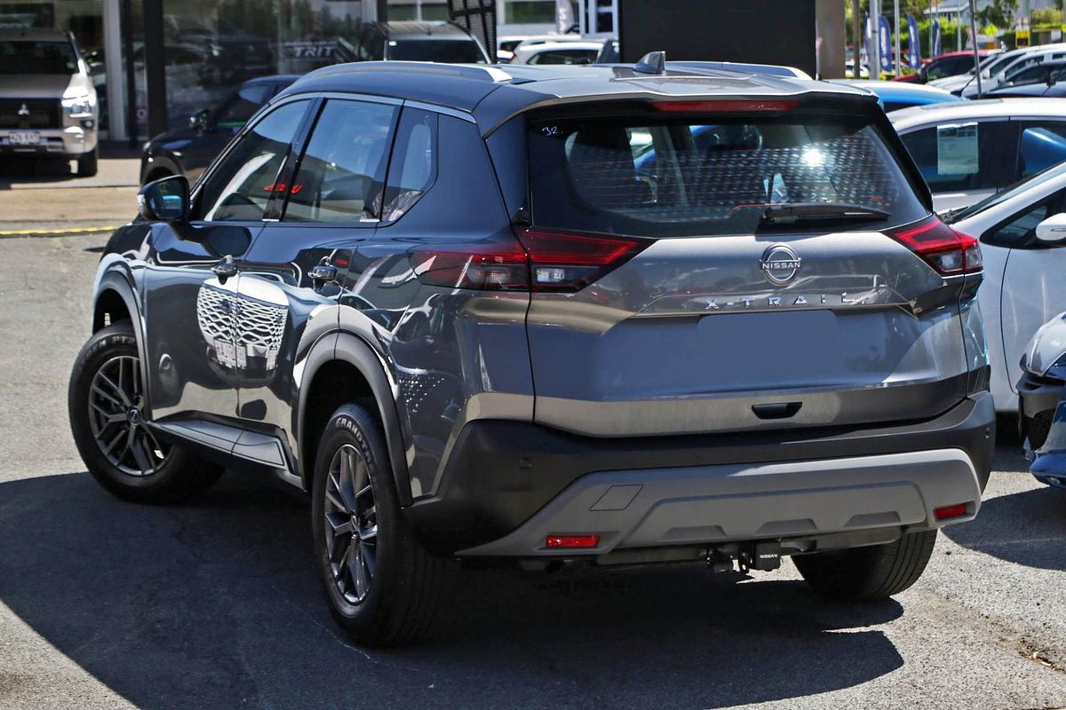 2025 Nissan X-TRAIL ST T33
