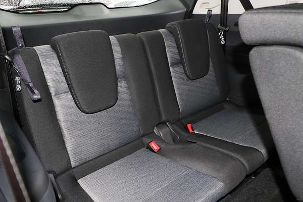 2025 Nissan X-TRAIL ST T33