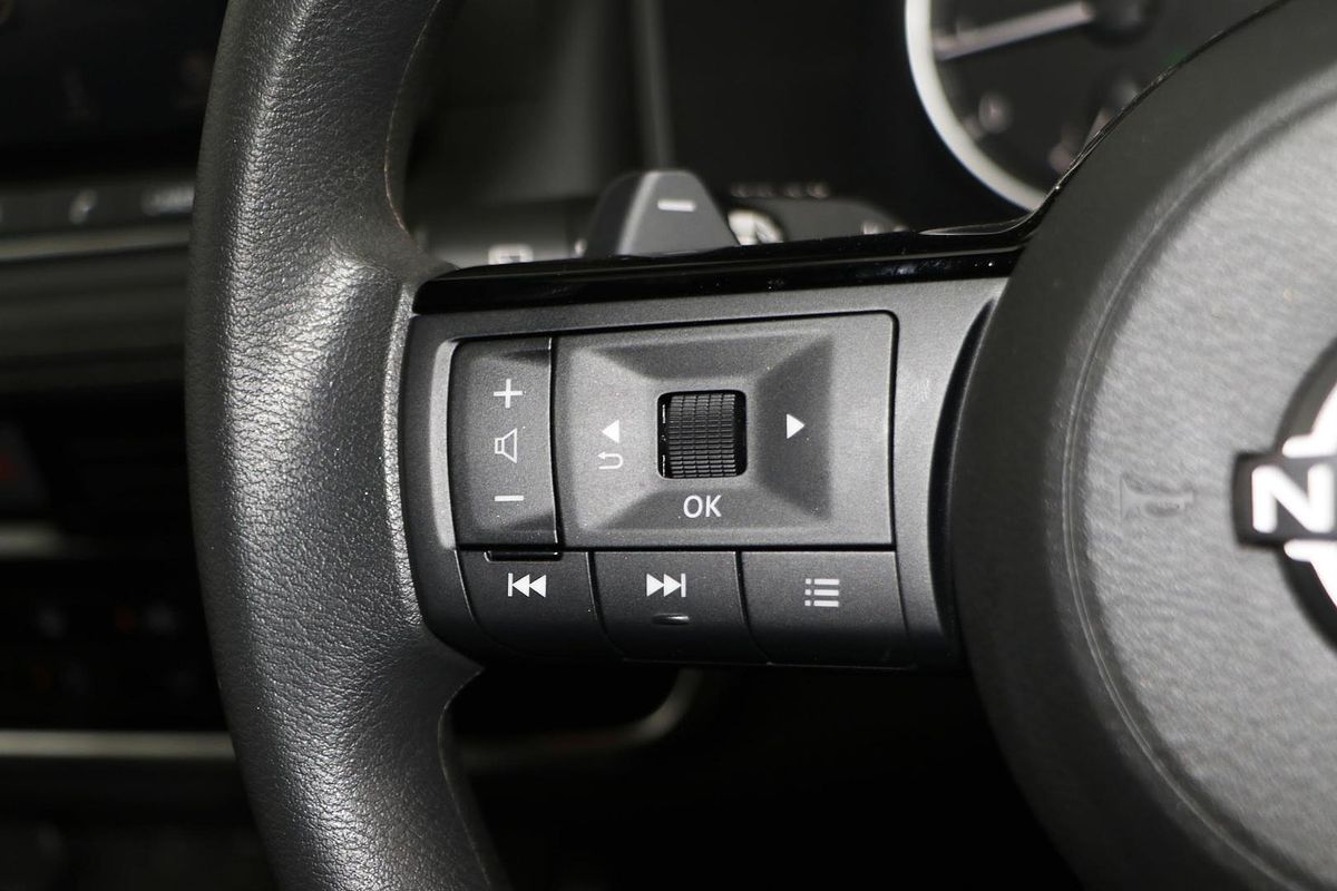 2025 Nissan X-TRAIL ST T33