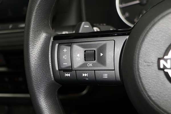 2025 Nissan X-TRAIL ST T33