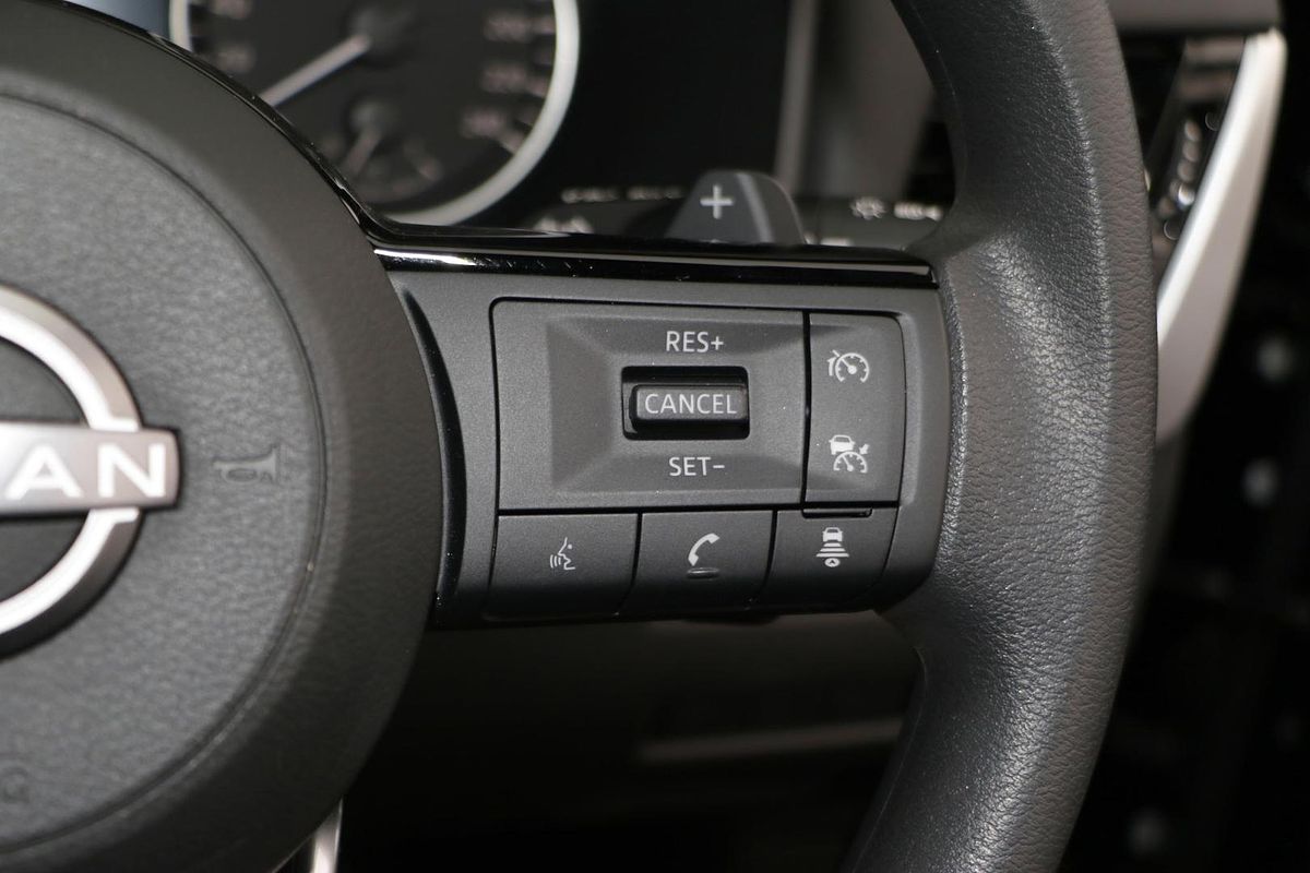 2025 Nissan X-TRAIL ST T33