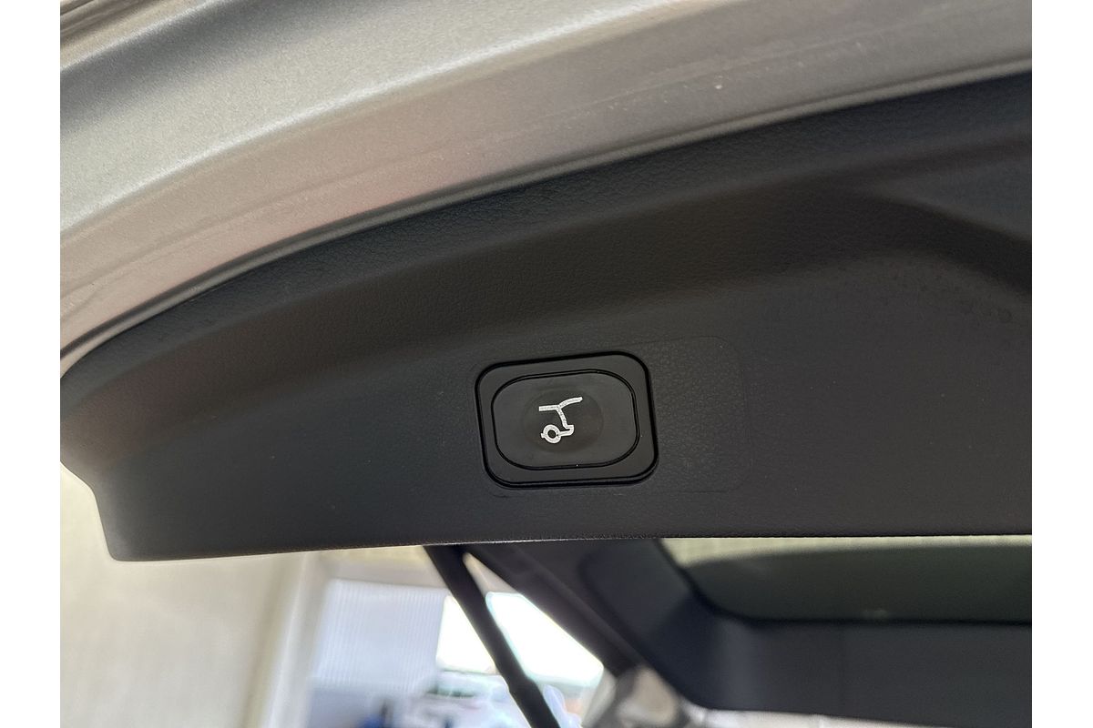 2022 Ford Everest Platinum 3.0L