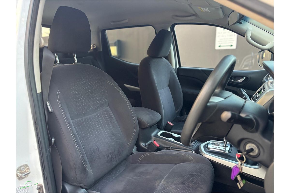 2015 Nissan Navara RX NP300 D23 4X4