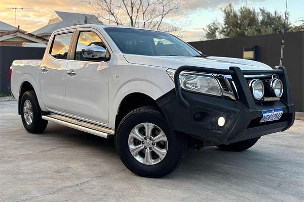 2015 Nissan Navara RX NP300 D23 4X4