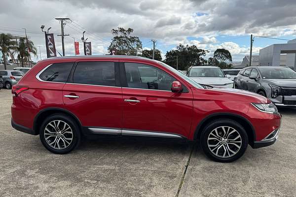 2016 Mitsubishi Outlander Exceed ZK