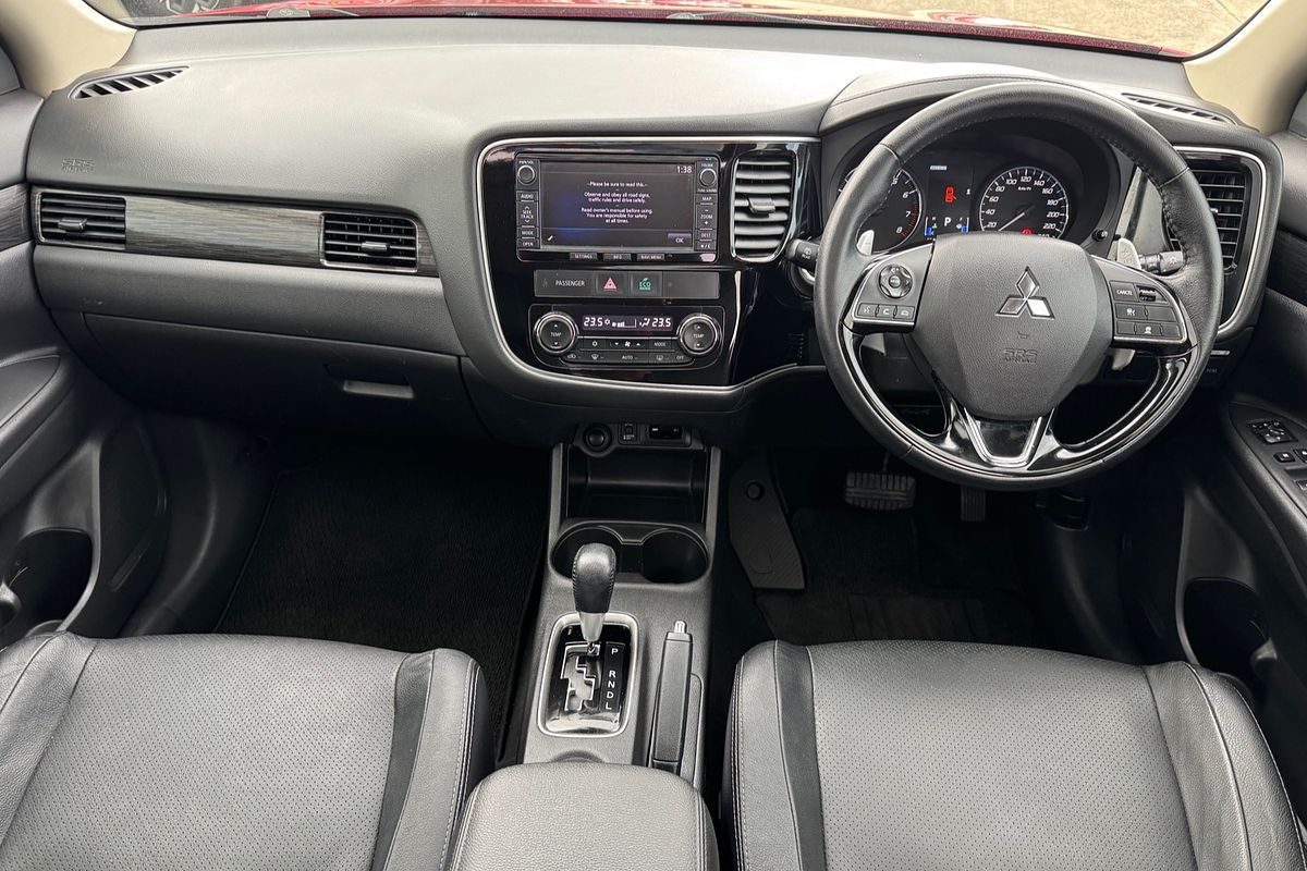 2016 Mitsubishi Outlander Exceed ZK