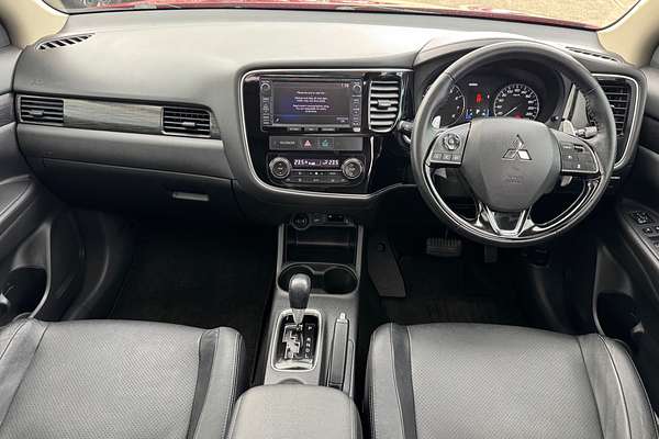 2016 Mitsubishi Outlander Exceed ZK