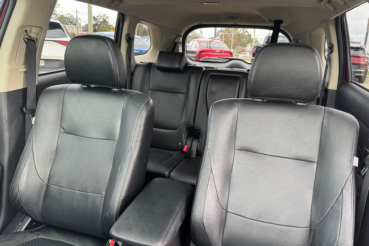 2016 Mitsubishi Outlander Exceed ZK