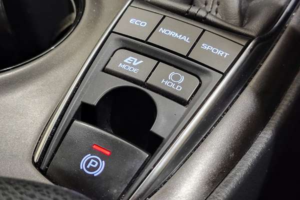 2021 Toyota Camry Ascent Sport AXVH70R