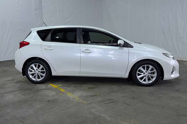 2014 Toyota Corolla Ascent Sport ZRE182R