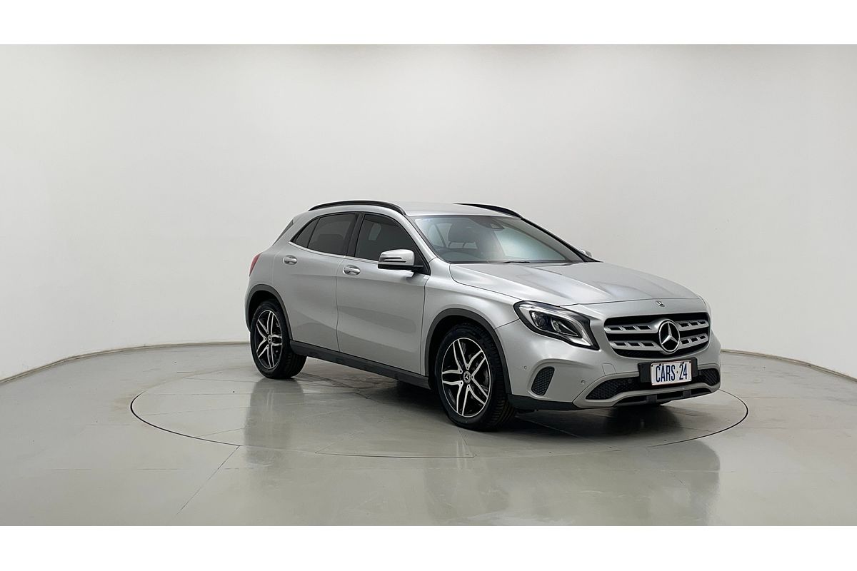 2017 Mercedes-Benz GLA-Class GLA180 X156
