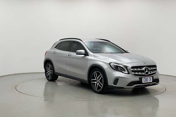 2017 Mercedes-Benz GLA-Class GLA180 X156