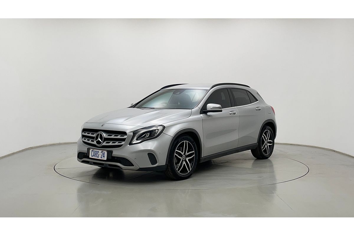 2017 Mercedes-Benz GLA-Class GLA180 X156