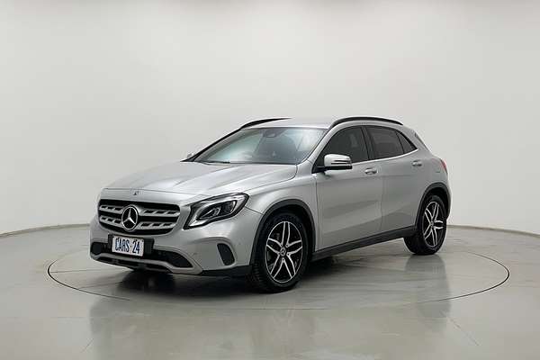2017 Mercedes-Benz GLA-Class GLA180 X156