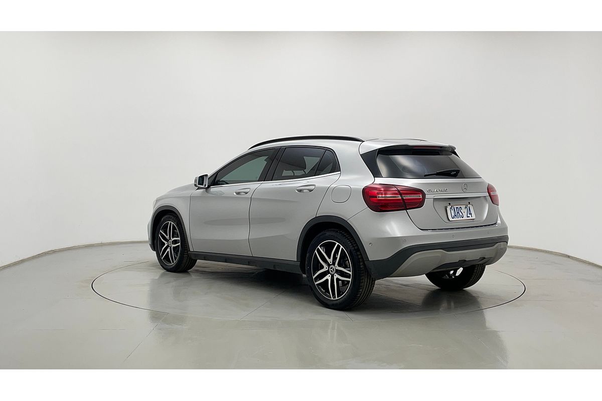 2017 Mercedes-Benz GLA-Class GLA180 X156