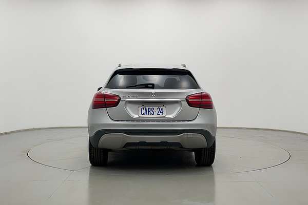 2017 Mercedes-Benz GLA-Class GLA180 X156